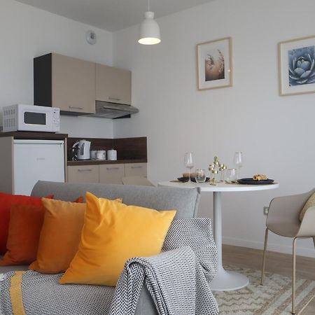 Aparthotel Oh Activ Cergy Esterno foto