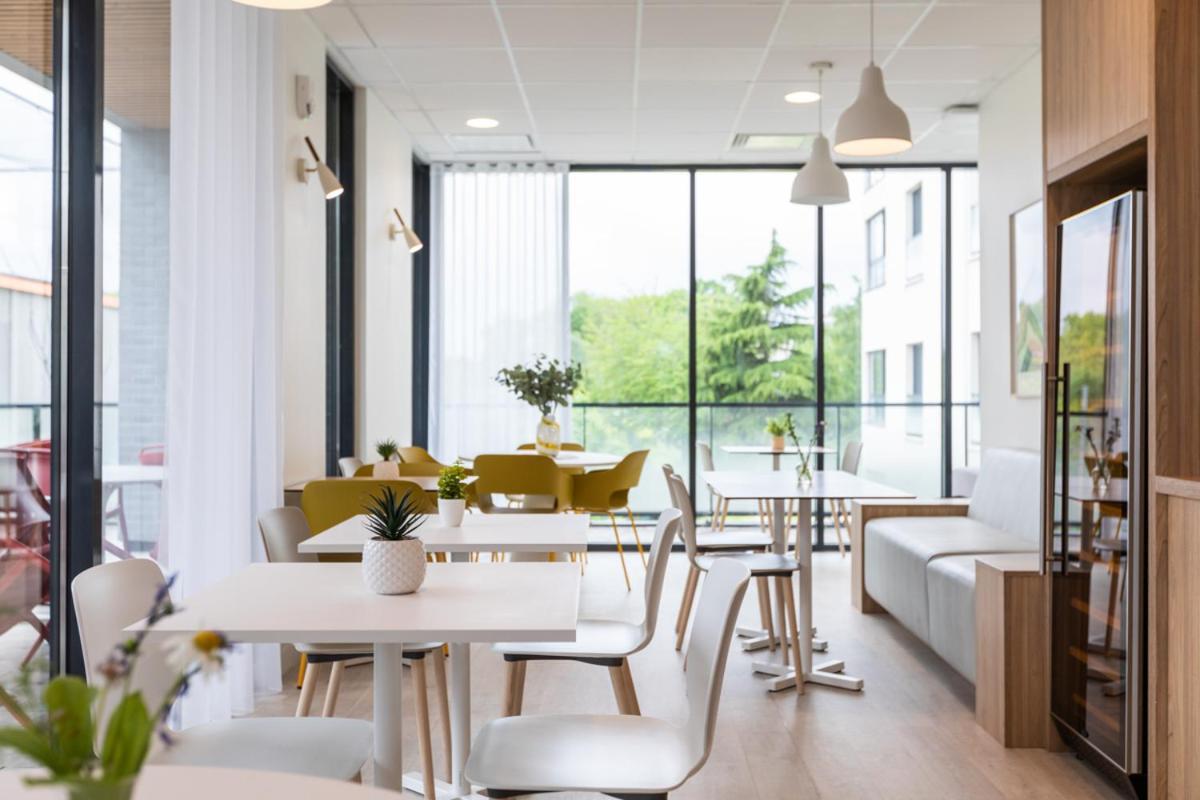 Aparthotel Oh Activ Cergy Esterno foto