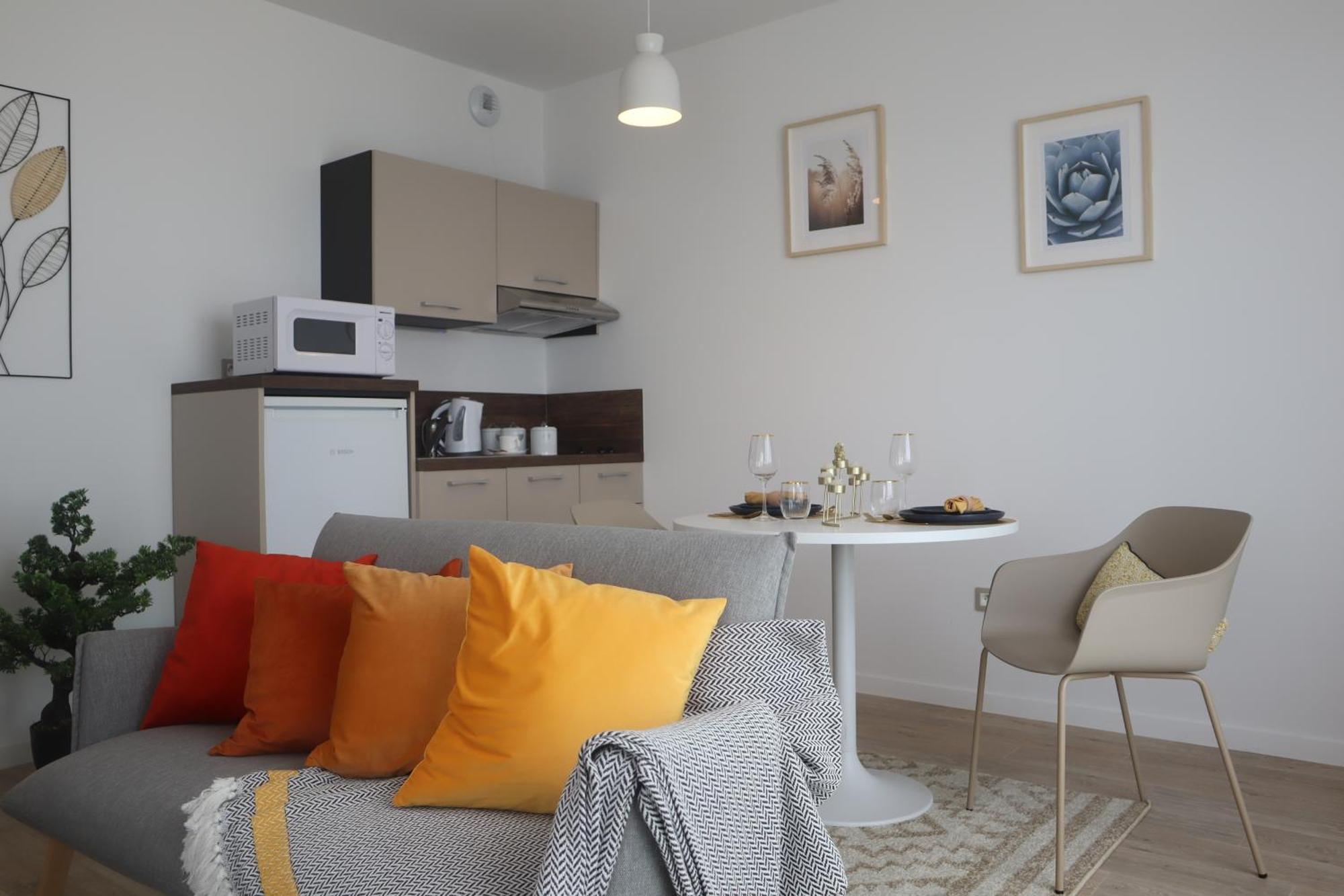 Aparthotel Oh Activ Cergy Esterno foto